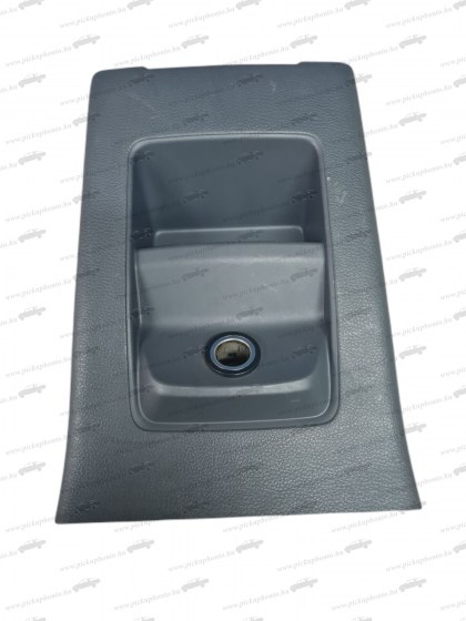 TKE Középkonzol hátfal